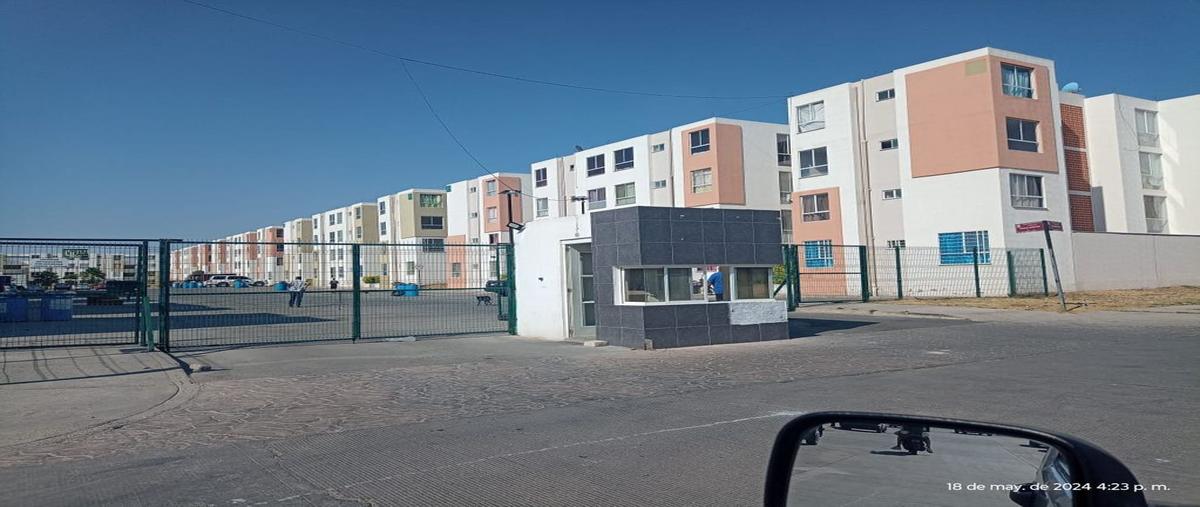 Foto de departamento en venta en paseo albereda 8, residencial bambú, tlajomulco de zúñiga, jalisco, 28248856 No. 02