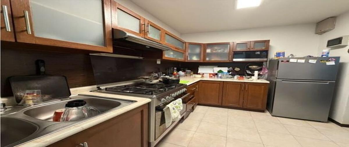 Foto de casa en venta en  , paseo de cumbres 1er sector, monterrey, nuevo león, 30761635 No. 04