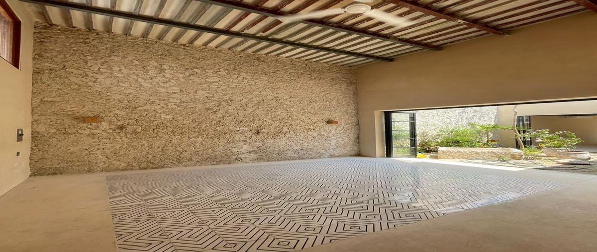 Foto de casa en venta en  , paseo de montejo, mérida, yucatán, 0 No. 02