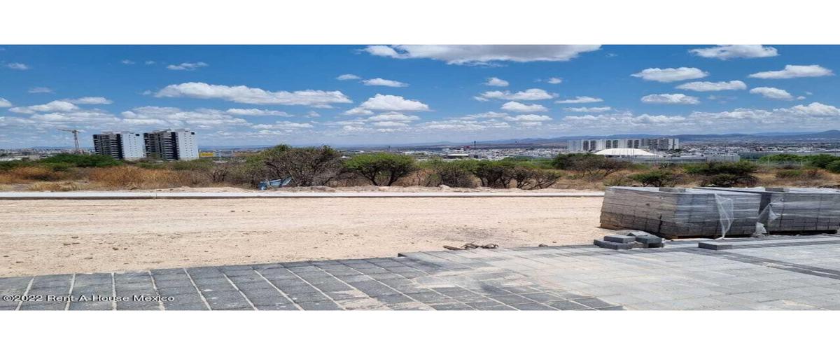 Foto de terreno habitacional en venta en  , paseo san junípero, querétaro, querétaro, 24915196 No. 03