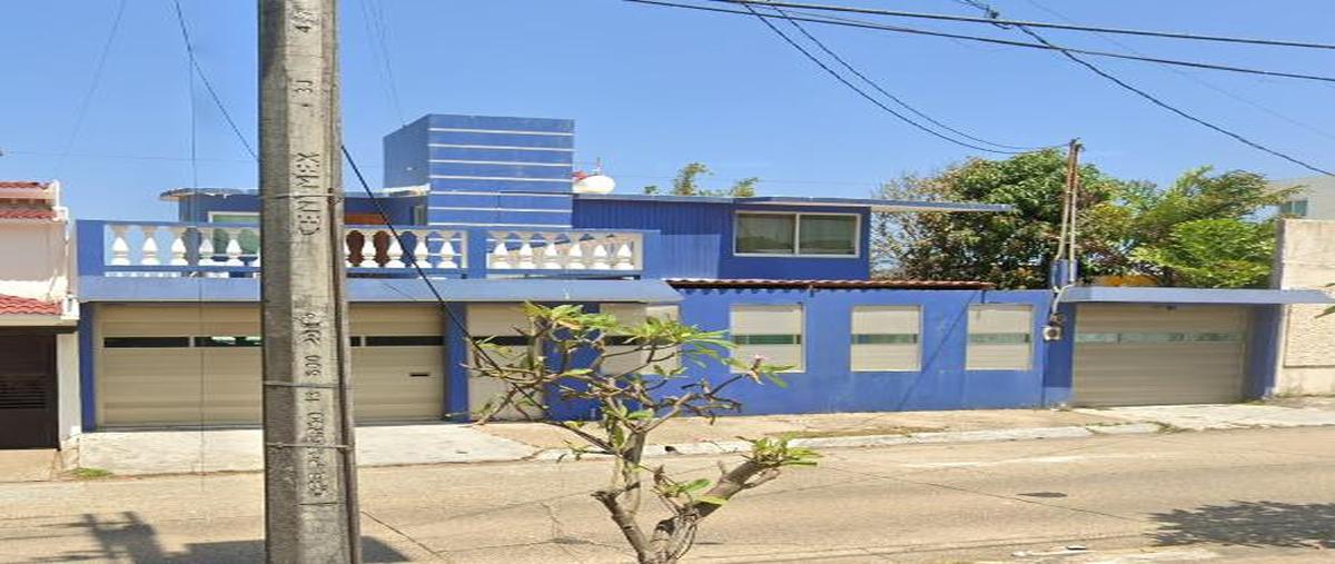 Foto de casa en venta en  , petrolera, coatzacoalcos, veracruz de ignacio de la llave, 30208936 No. 01