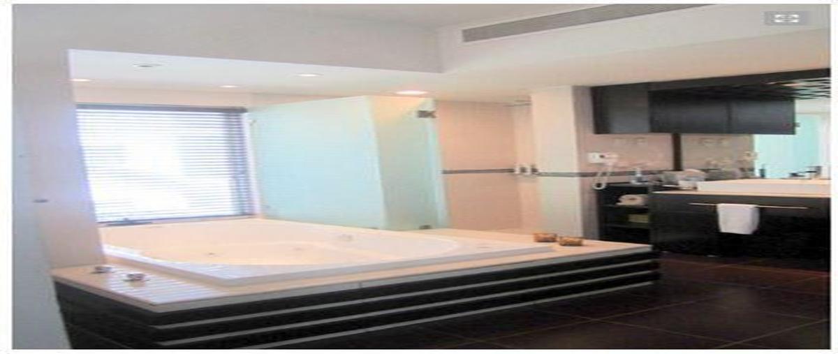 Foto de casa en venta en  , playa del carmen centro, solidaridad, quintana roo, 0 No. 03
