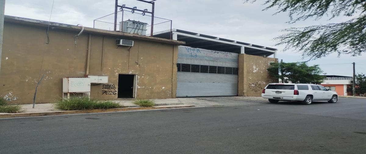 Foto de bodega en venta en  , plutarco elias calles 1 - 2, monterrey, nuevo león, 30328636 No. 02
