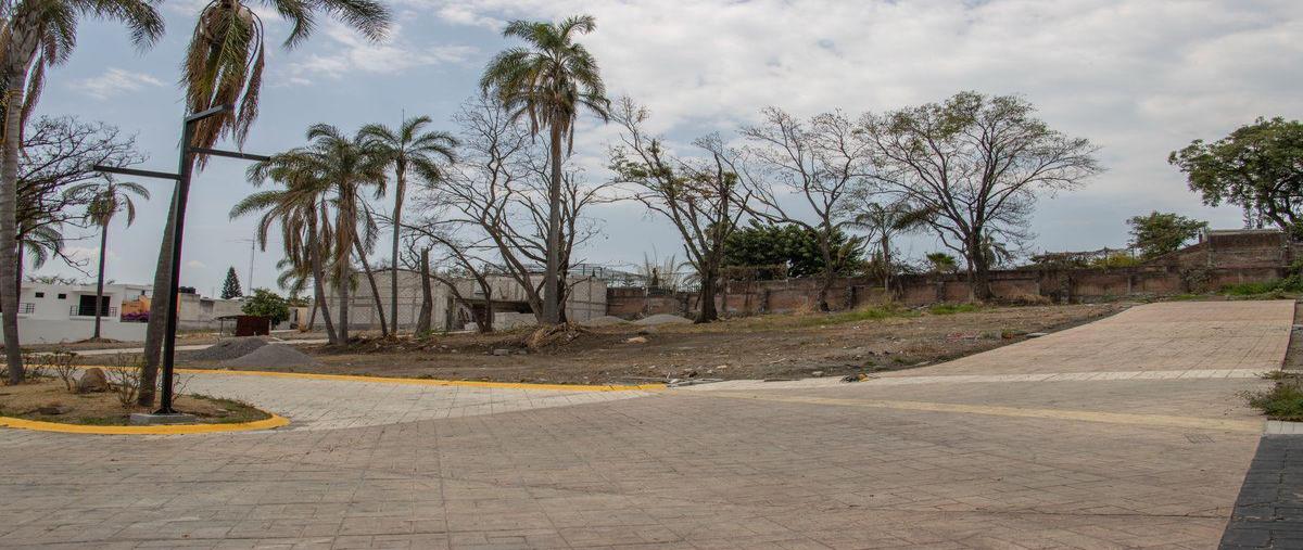 Foto de terreno habitacional en venta en  , poblado acapatzingo, cuernavaca, morelos, 30355328 No. 01