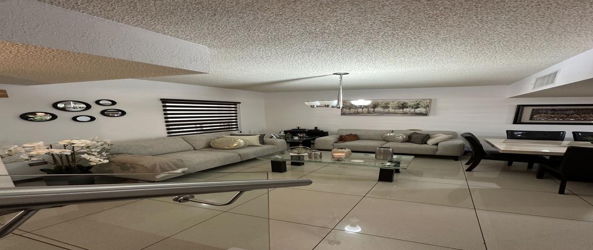 Foto de casa en venta en  , provincia de santa clara etapa i a la xii, chihuahua, chihuahua, 0 No. 03