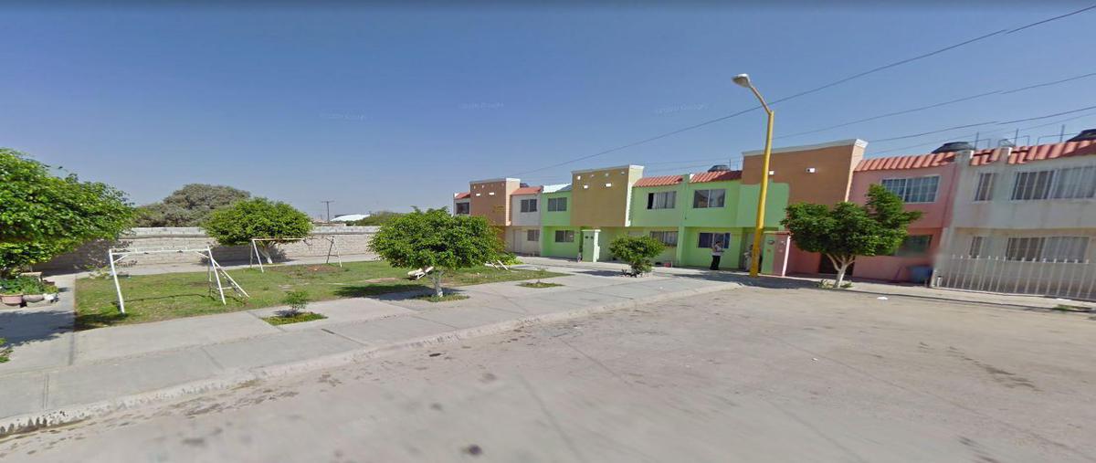 Foto de casa en venta en  , quintas campestre laureles, torreón, coahuila de zaragoza, 0 No. 03
