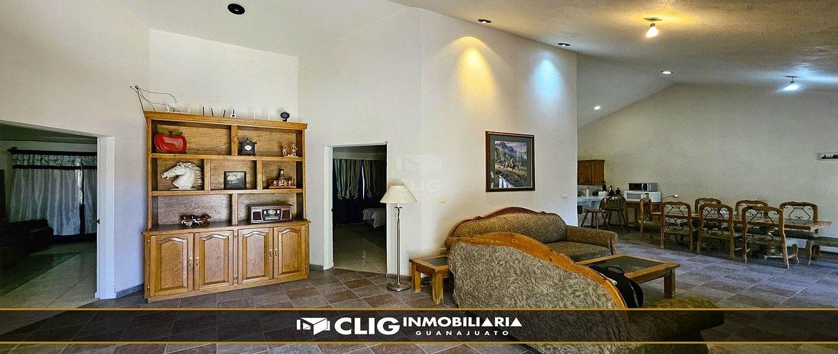 Foto de casa en venta en ramal a la trinidad , el tejabán, guanajuato, guanajuato, 0 No. 03