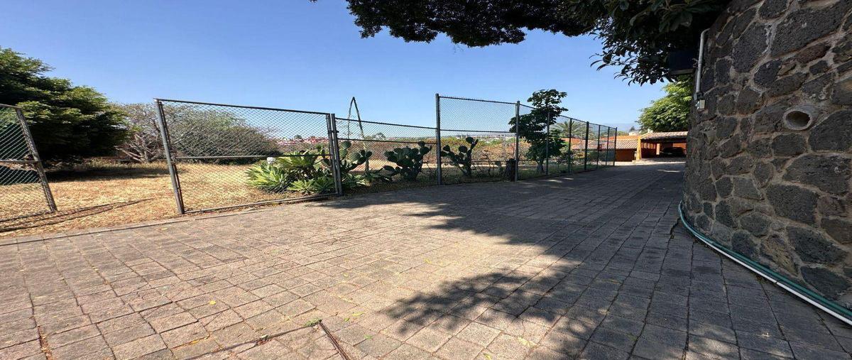Foto de terreno habitacional en venta en  , real de tetela, cuernavaca, morelos, 30355338 No. 02