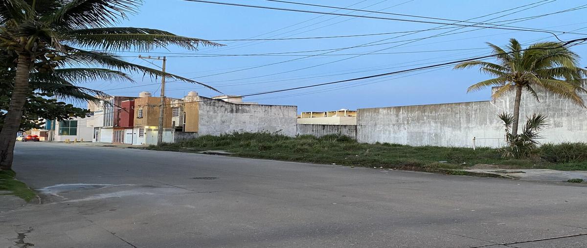 Foto de terreno habitacional en reforma esquina 18 de marzo , puerto méxico, coatzacoalcos, veracruz de ignacio de la llave, 25053949 foto 02 Foto de terreno habitacional en venta en reforma esquina 18 de marzo , puerto méxico, coatzacoalcos, veracruz de ignacio de la llave, 25053949 No. 02