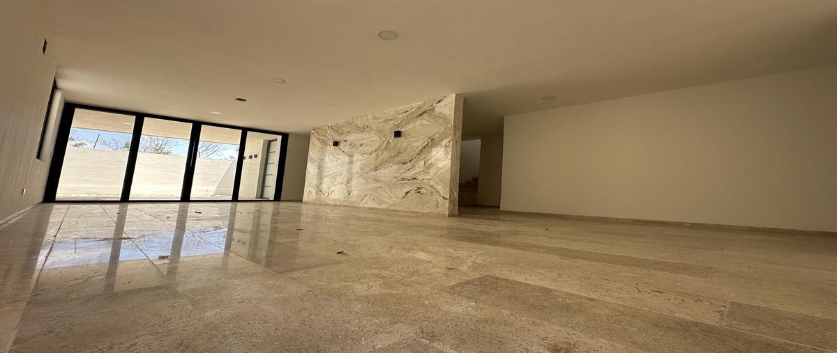 Foto de casa en venta en  , residencial campestre viladiu, mérida, yucatán, 0 No. 03