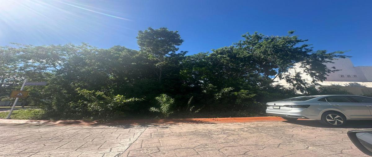 Foto de terreno habitacional en venta en  , residencial cumbres, benito juárez, quintana roo, 0 No. 04