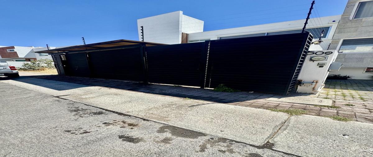 Foto de casa en venta en  , residencial el refugio, querétaro, querétaro, 0 No. 01