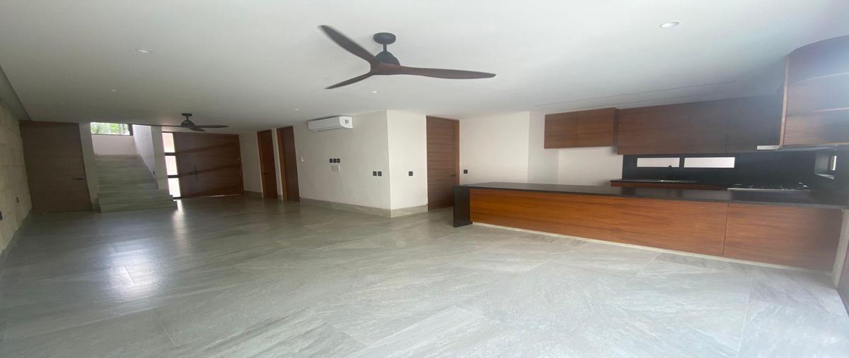 Foto de casa en venta en  , residencial río, benito juárez, quintana roo, 0 No. 03