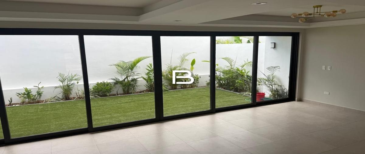 Foto de casa en venta en  , residencial río, benito juárez, quintana roo, 0 No. 03
