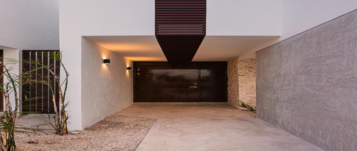 Foto de casa en venta en  , residencial xcanatún, mérida, yucatán, 0 No. 03