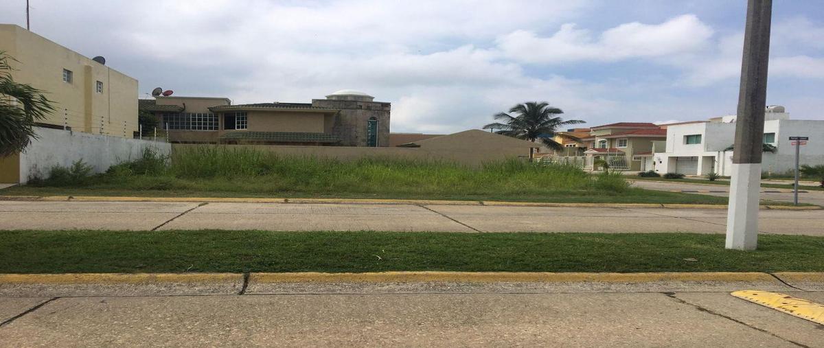 Foto de terreno habitacional en venta en rufino tamayo #1 manzana l esquina david alfaro siqueiros. fraccionamiento paraíso , paraíso coatzacoalcos, coatzacoalcos, veracruz de ignacio de la llave, 25054204 No. 01