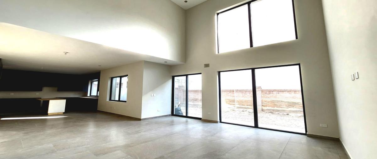 Foto de casa en venta en  , san alberto, saltillo, coahuila de zaragoza, 0 No. 03