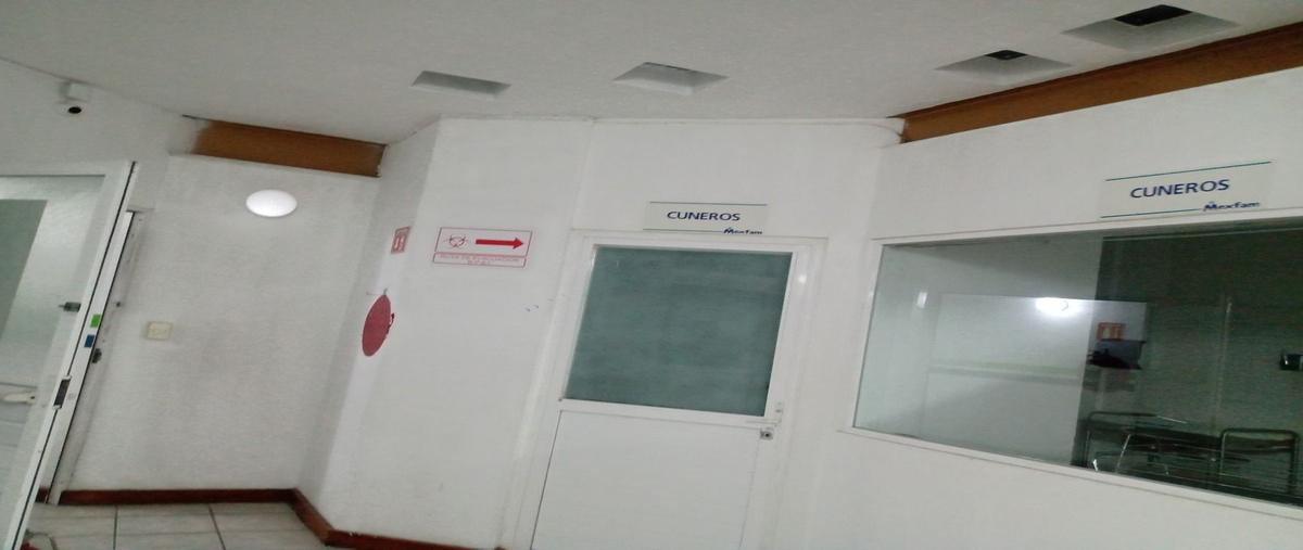 Foto de edificio en venta en san luis potosí , san luis, san luis potosí, san luis potosí, 29908300 No. 03