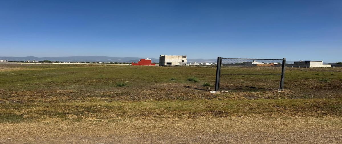 Foto de terreno habitacional en venta en  , san miguel totocuitlapilco, metepec, méxico, 0 No. 03