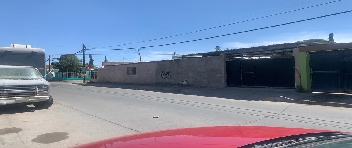 Foto de casa en venta en  , san patricio i y ii, chihuahua, chihuahua, 0 No. 02