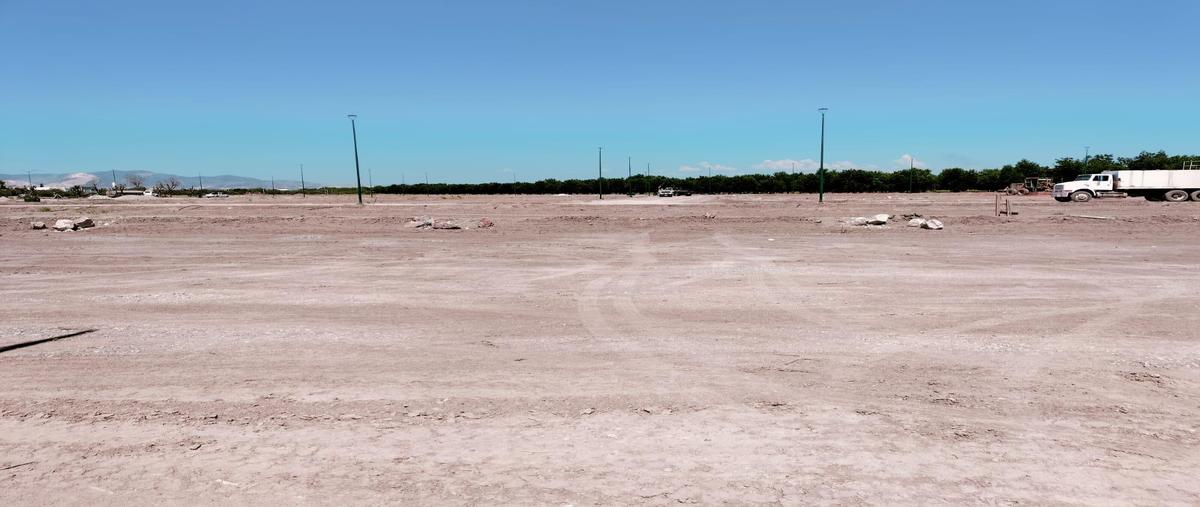 Foto de terreno habitacional en venta en  , santa fe, torreón, coahuila de zaragoza, 0 No. 03