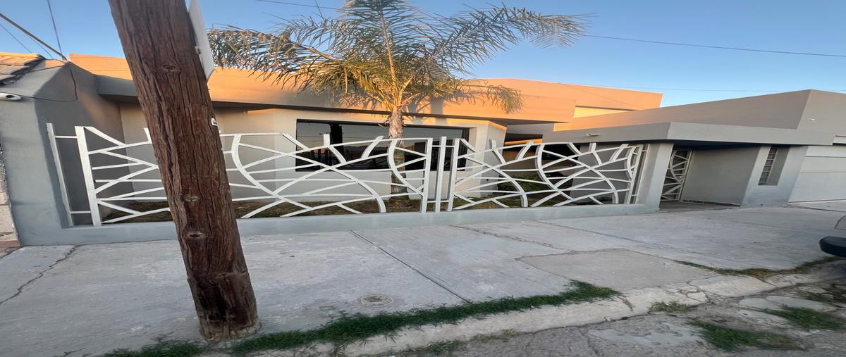 Foto de casa en venta en s/n , villa jardín, torreón, coahuila de zaragoza, 29064840 No. 03