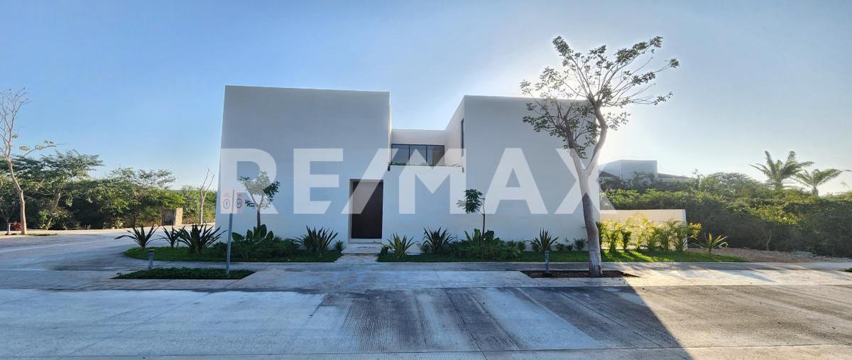 Foto de casa en sn , yucatán country club, mérida, yucatán, 24511223 foto 02 Foto de casa en venta en sn , yucatán country club, mérida, yucatán, 24511223 No. 02
