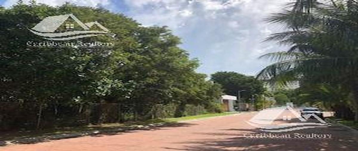 Foto de terreno habitacional en venta en  , supermanzana 237, benito juárez, quintana roo, 15150157 No. 04