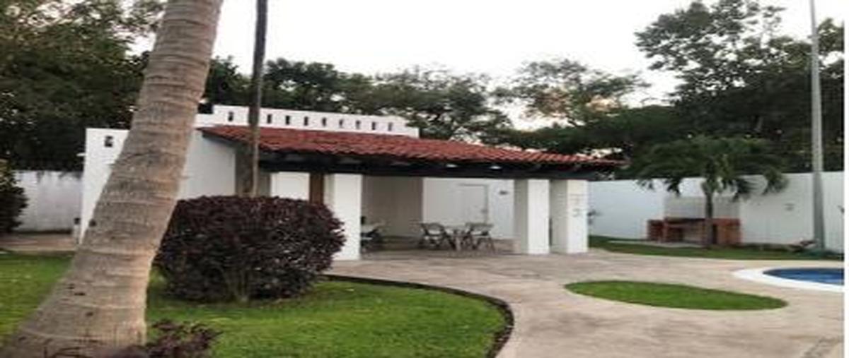 Foto de casa en venta en  , supermanzana 38, benito juárez, quintana roo, 30351437 No. 01
