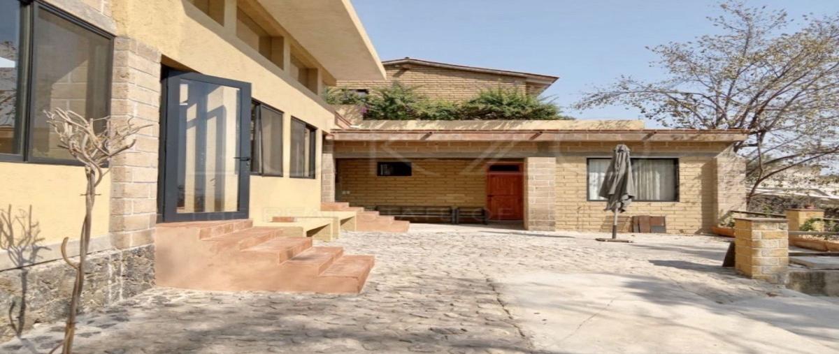Foto de casa en venta en tepecutepetl , santiago tepetlapa, tepoztlán, morelos, 27894325 No. 01
