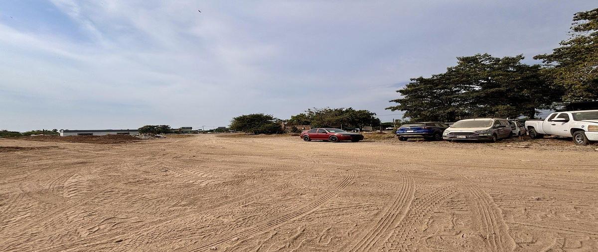 Foto de terreno habitacional en venta en terreno en venta en las juntascon alto flujo vehicular en puerto vallarta , de las juntas delegación, puerto vallarta, jalisco, 30802872 No. 04