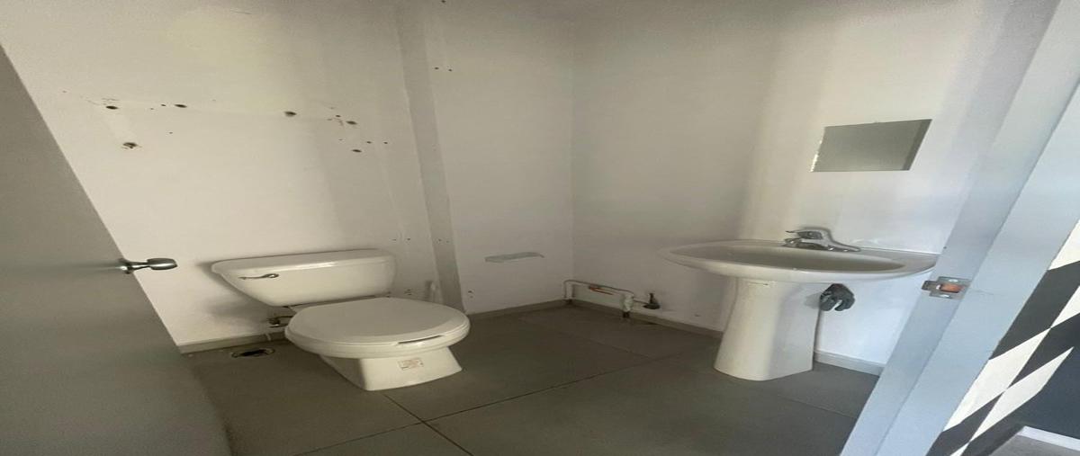 Foto de local en renta en  , toluca, toluca, méxico, 30134716 No. 03