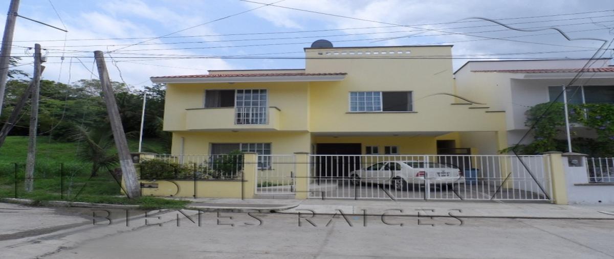 Foto de casa en , túxpam de rodríguez cano centro, tuxpan, veracruz de ignacio de la llave, 20548639 foto 01 Foto de casa en renta en , túxpam de rodríguez cano centro, tuxpan, veracruz de ignacio de la llave, 20548639 No. 01