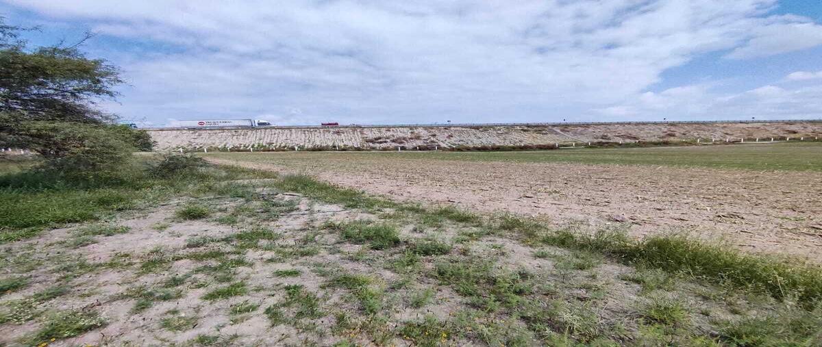 Foto de terreno habitacional en venta en valladolid , aguascalientes 2000, aguascalientes, aguascalientes, 28133750 No. 02