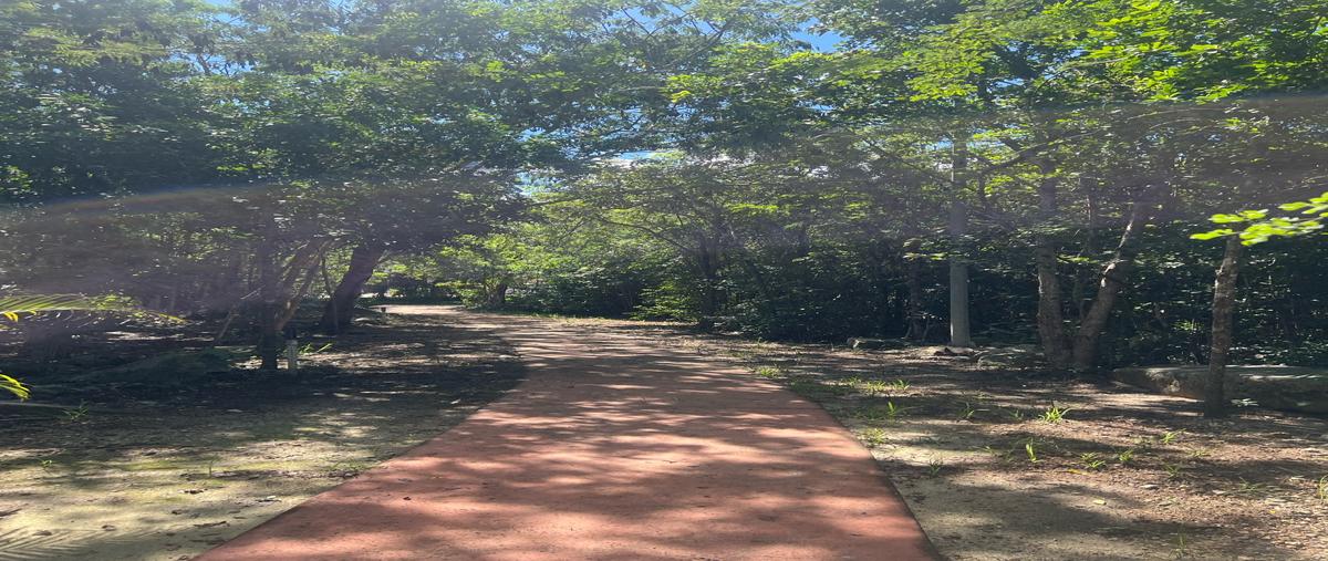Foto de terreno habitacional en venta en  , vía cumbres residencial, benito juárez, quintana roo, 0 No. 03