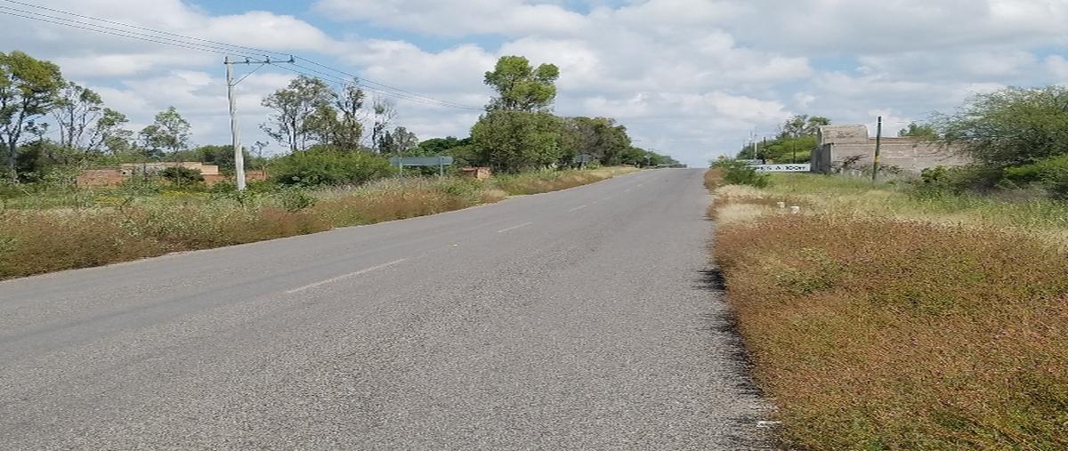 Foto de terreno habitacional en venta en  , villa licenciado jesús terán (calvillito), aguascalientes, aguascalientes, 27776232 No. 03