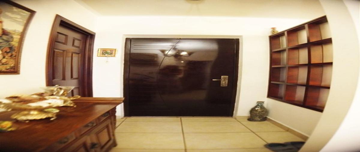 Foto de casa en venta en  , villas de san sebastián, saltillo, coahuila de zaragoza, 0 No. 03