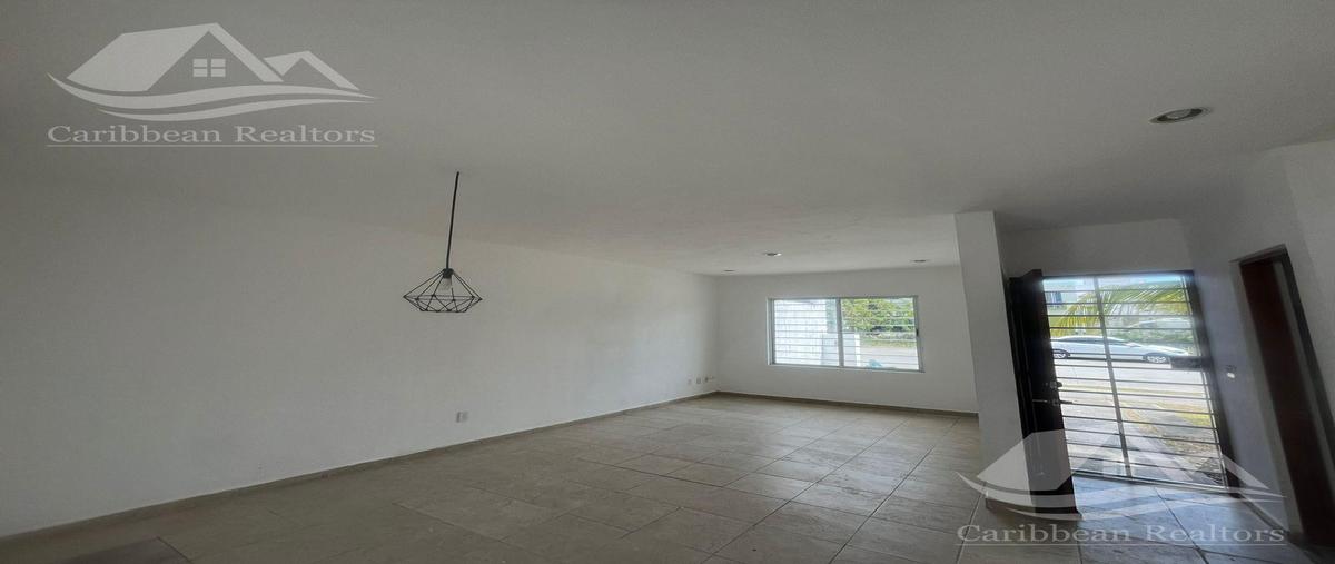 Foto de casa en venta en  , villas del arte, benito juárez, quintana roo, 0 No. 03
