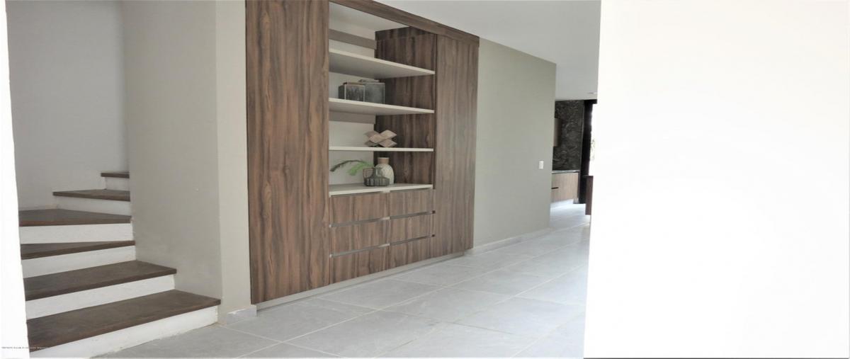 Foto de casa en venta en  , villas del mesón, querétaro, querétaro, 0 No. 04