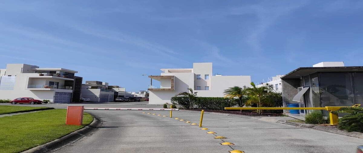 Foto de casa en vista alta , graciano sánchez romo, boca del río, veracruz de ignacio de la llave, 0 foto 02 Foto de casa en renta en vista alta , graciano sánchez romo, boca del río, veracruz de ignacio de la llave, 0 No. 02