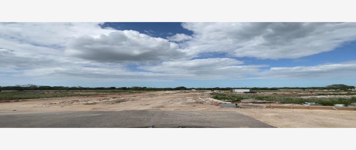 Foto de terreno comercial en venta en x x, sitpach, mérida, yucatán, 0 No. 02