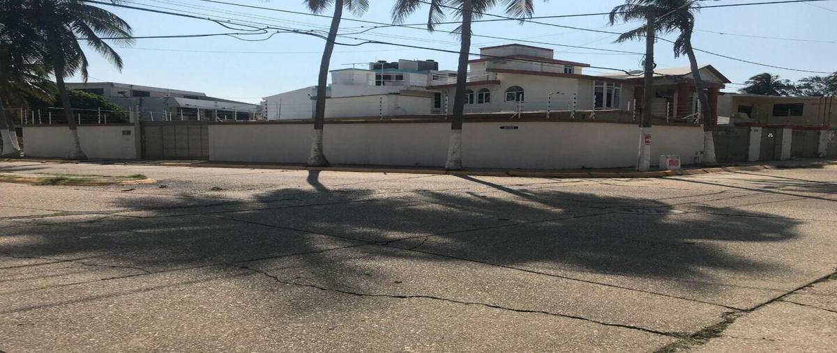 Foto de casa en renta en zacatecas #100 entre veracruz y chihuahua , petrolera, coatzacoalcos, veracruz de ignacio de la llave, 25054263 No. 01
