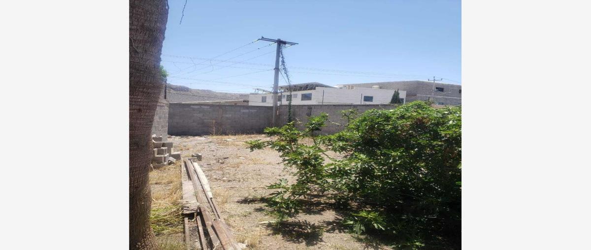 Foto de casa en venta en  , zona industrial nombre de dios, chihuahua, chihuahua, 28140496 No. 03