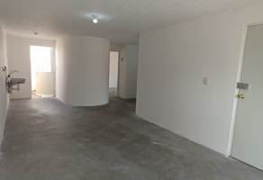 Foto de inmueble en  Fraccionamiento Vista Hermosa Circuito Las Sabinas vivienda  32 Lt 28 Mz 10 Tepojaco Tizayuca Hidal, Col. Vista Hermosa C.P. 43823, Tizayuca