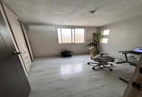 Foto de inmueble en Av. del Lago, Privadas de Santa Rosa 2do Sector, 66610 Cdad. Apodaca, N.L. #108, Col. Privadas de Santa Rosa Sector Dos C.P. 66610, Apodaca