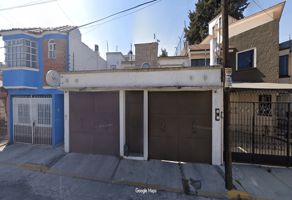 Foto de inmueble en C. Lirios 600, Casa Blanca, 52175 San Jerónimo Chicahualco, Méx., Col. Casa Blanca C.P. 52175, Metepec