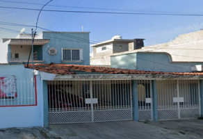 Foto de inmueble en Dentista , Col. Gaviotas Norte Sector Explanada C.P. 86090, Centro
