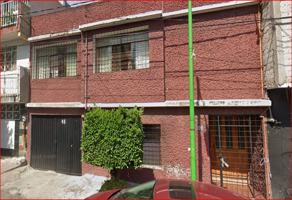 Foto de inmueble en Calle 4 Oriente  #48, Col. Isidro Fabela C.P. 14030, Tlalpan