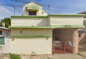 Foto de inmueble en Las Rosas #184, Col. Miguel Ángel de Quevedo C.P. 91860, Veracruz