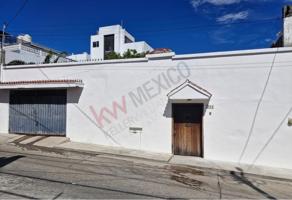 Foto de inmueble en Alejandro Quijano 211, Centro, 82000 Mazatlán, Sin. #211, Col. Centro C.P. 82000, Mazatlán